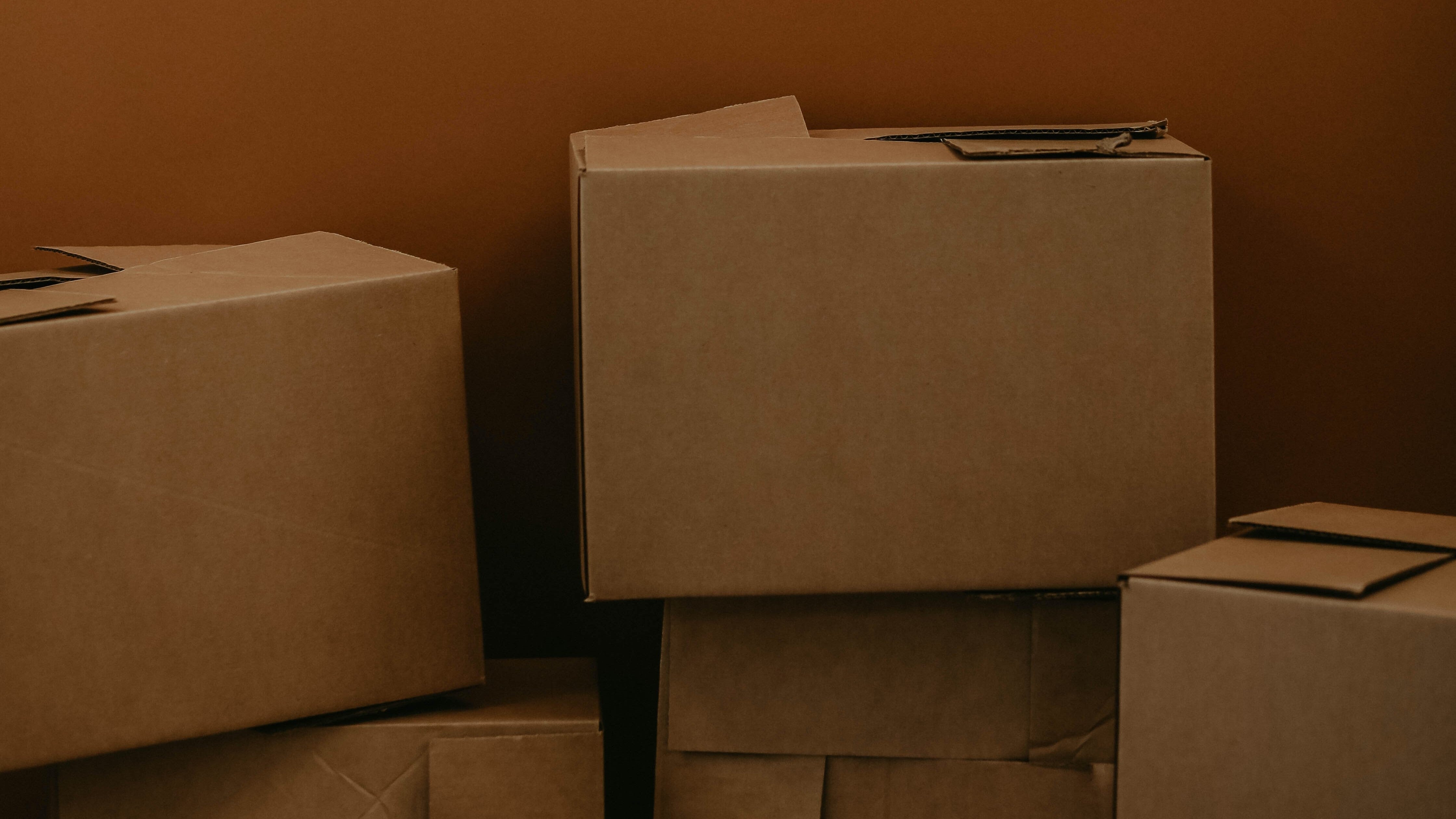 The 6 reasons why cardboard shipping box prices are going up
